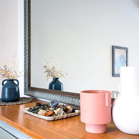 Limnaria Gardens Cozy By Vichy Holidays Apartment *